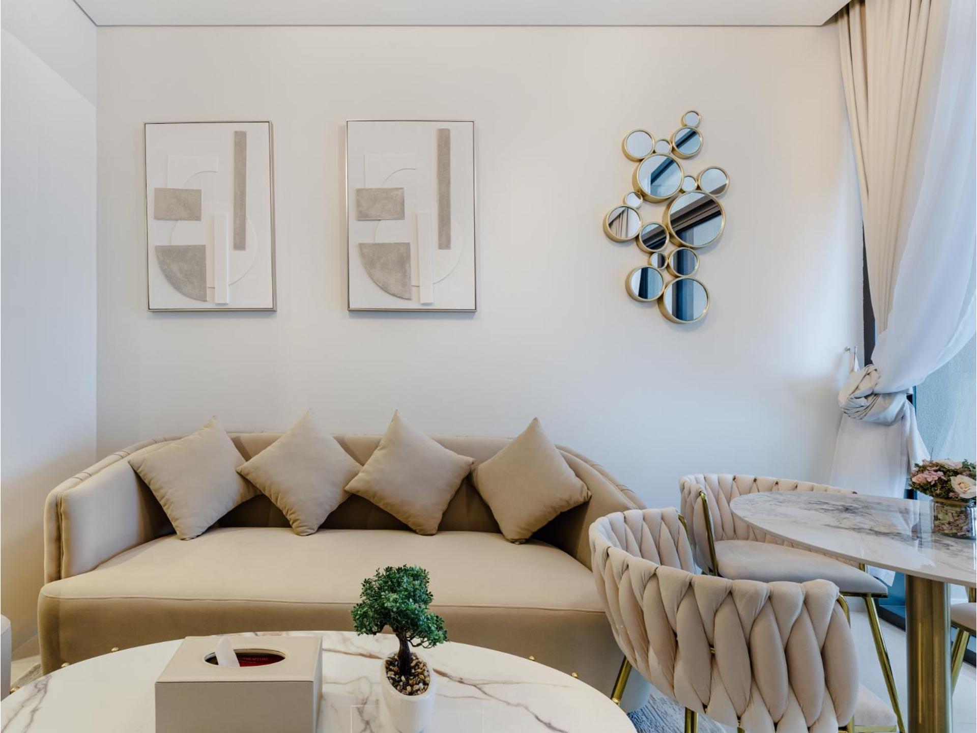 Apartment Stylish 2br Maid's Aykon Business Bay
