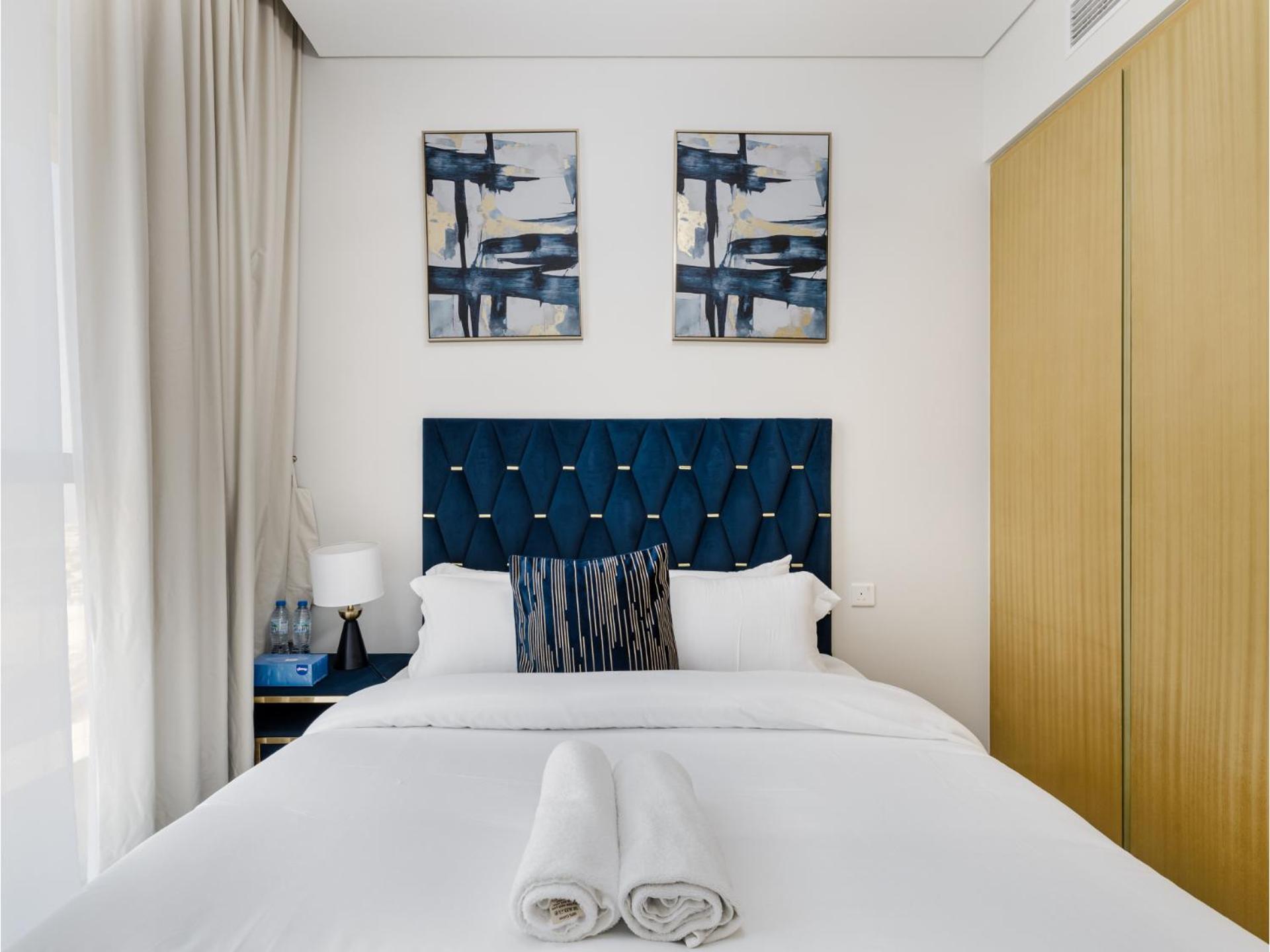 Apartment Stylish 2br Maid's Aykon Business Bay