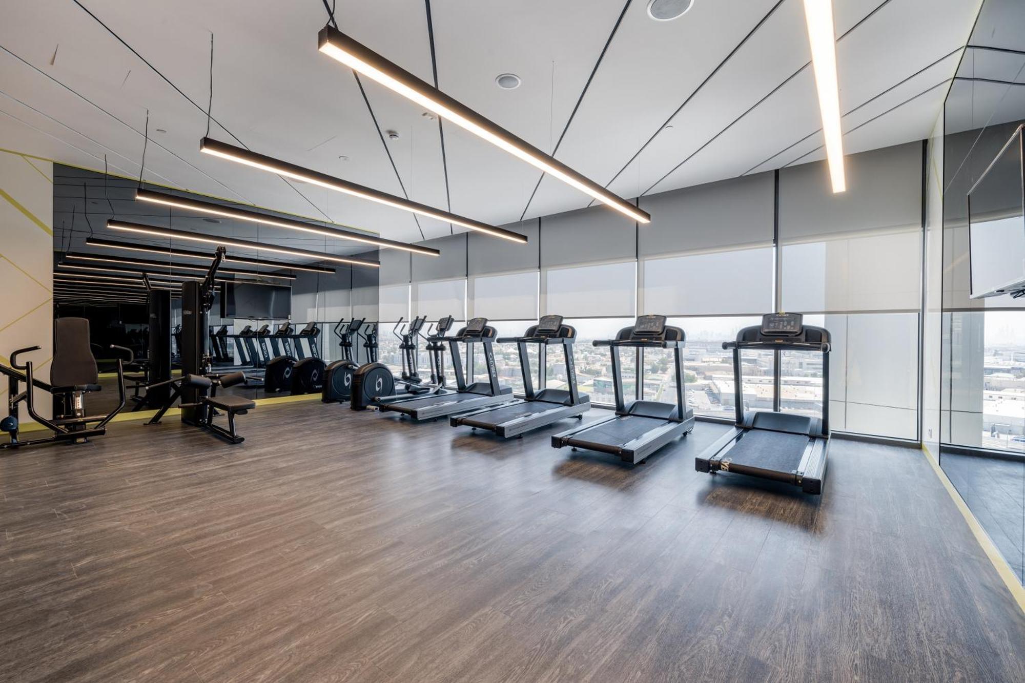 Stylish 2br Maid's Aykon Business Bay * Dubai